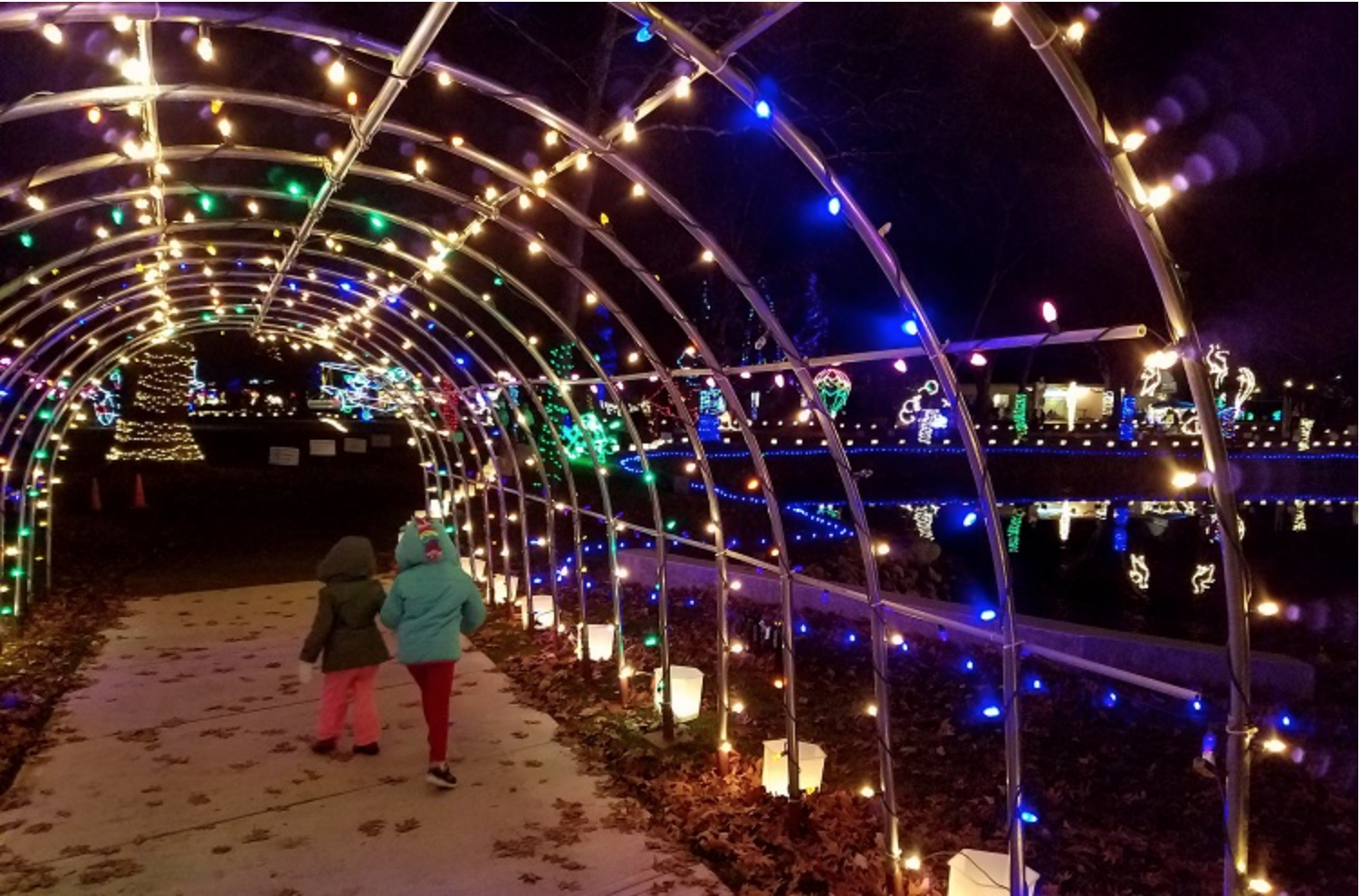 10 Cincinnati Holiday Light Displays that Dazzle