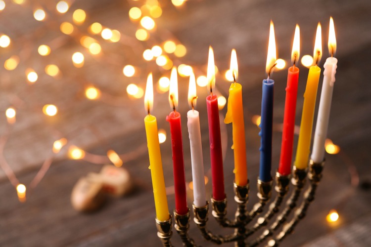 Hanukkah The Jewish Festival Of Lights Cincinnati Parent - 